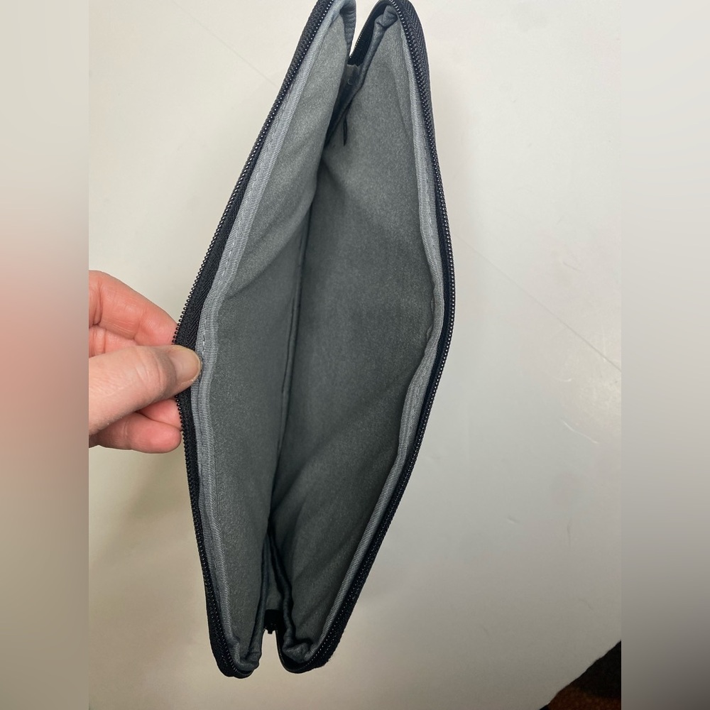 Bump Armor Protective Carrying Case Tablet 9.5x13 - Picture 4 of 10